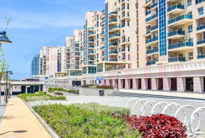 شقة للبيع في شارع دريم لاند، الجيزة – 150 م²، 3 غرف