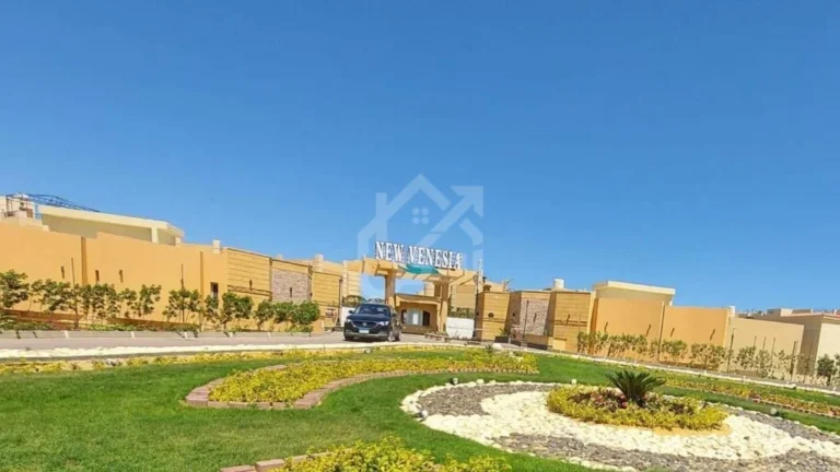 New Venesia Resort (SOKHNA) | فيلا للبيع نيو ڤينيسيا الزعفرانة - العين السخنة
