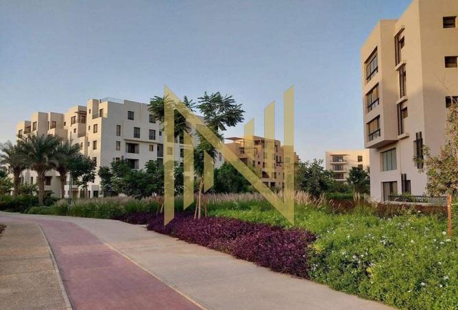 شقة للبيع في أو ويست، الجيزة – 174 م²، 3 غرف